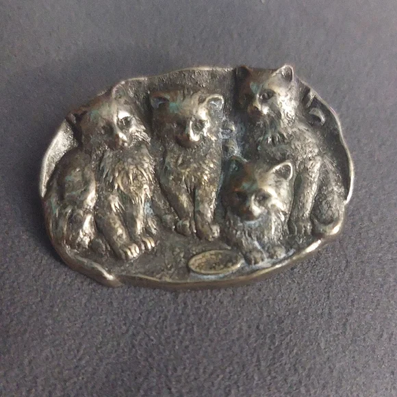 Vintage Silver/Pewter Toned Cats Lightweight Brooch Pin - Picture 3 of 16